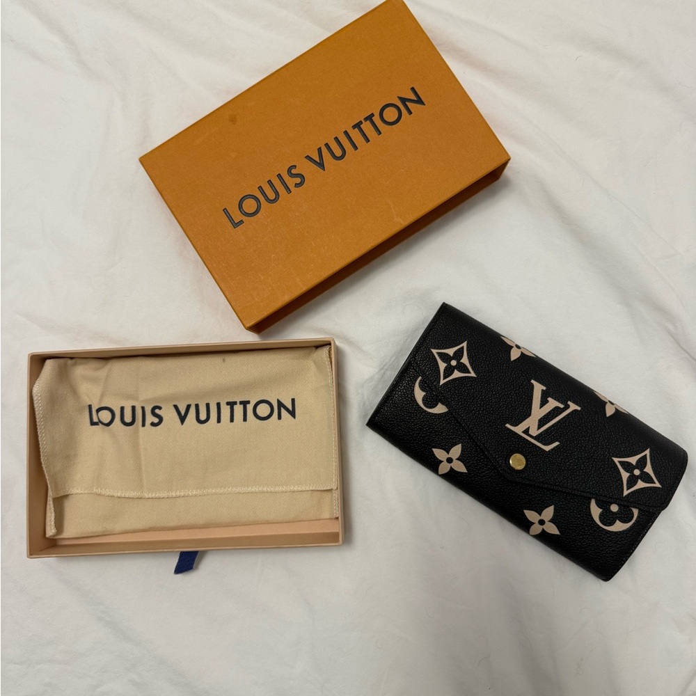 Louis Vuitton Emilie Wallet bicolor Monogram empriente leather